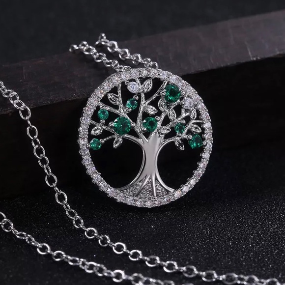 ✨Stunning Tree of Life Pendant✨ - Picture 4 of 8